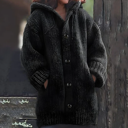Strickjacke - Oversized Passform - Dickes und Warmes Material - mit Kapuze in Khaki