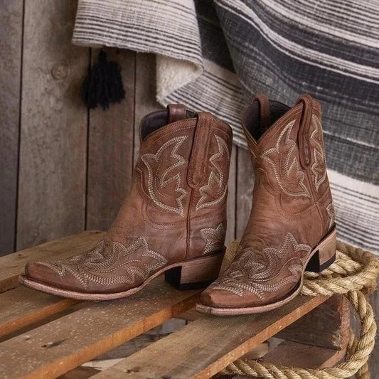 Bestickte Cowboystiefel in Braun