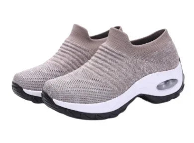 Damen Plattform-Sneaker für Freizeitlooks in Khaki