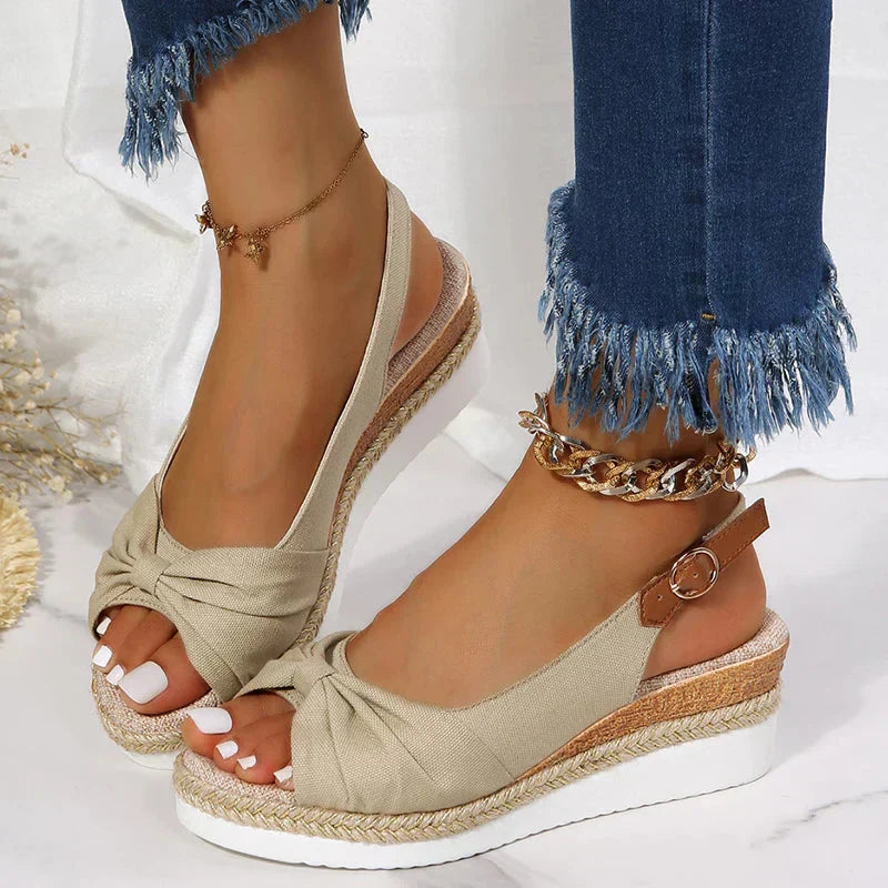 Lolas-Mode sommer-espadrille-sandalen mit schnallenverschluss und knotendetail