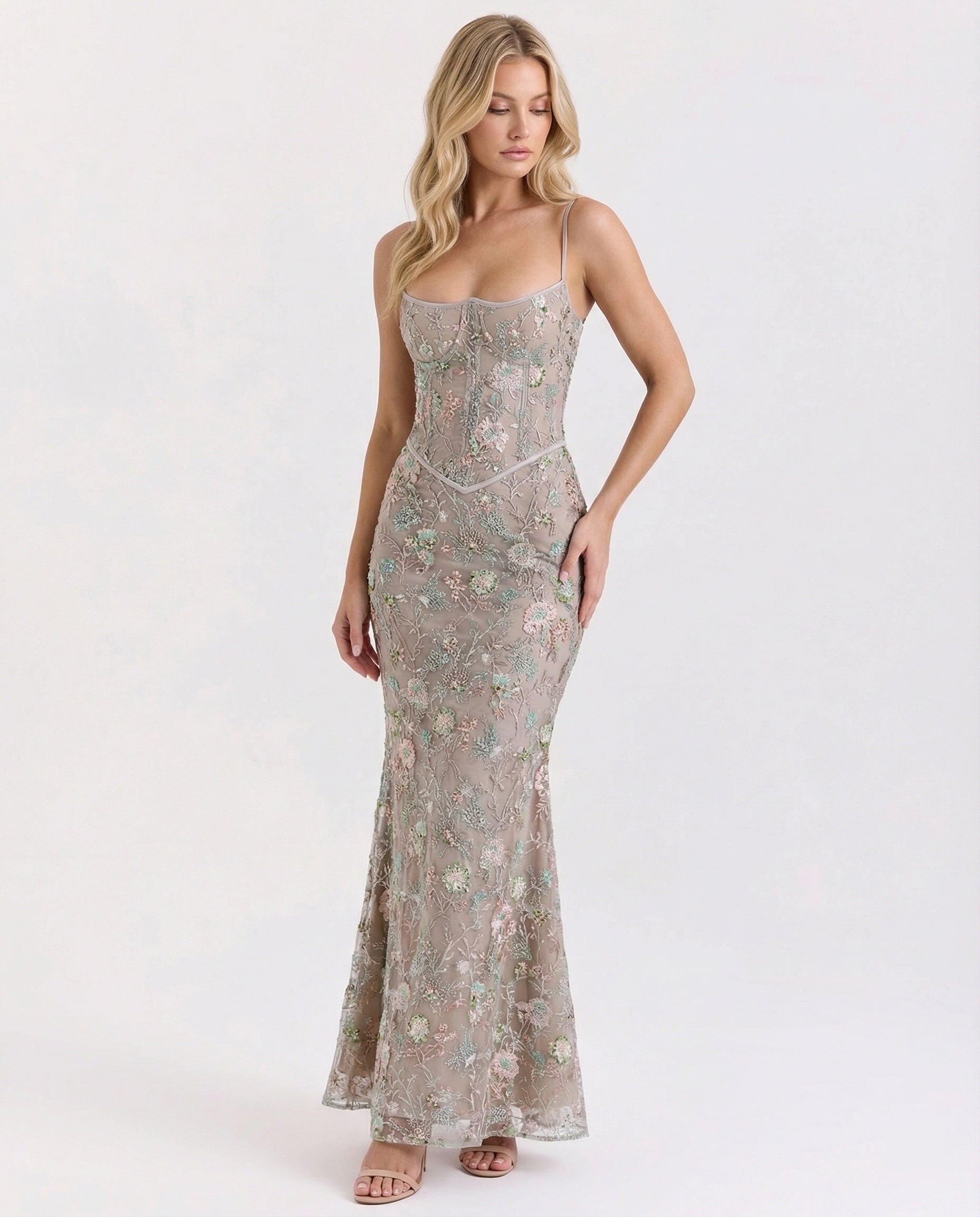Abendkleid lang mit Spitze und Stickerei in Grau