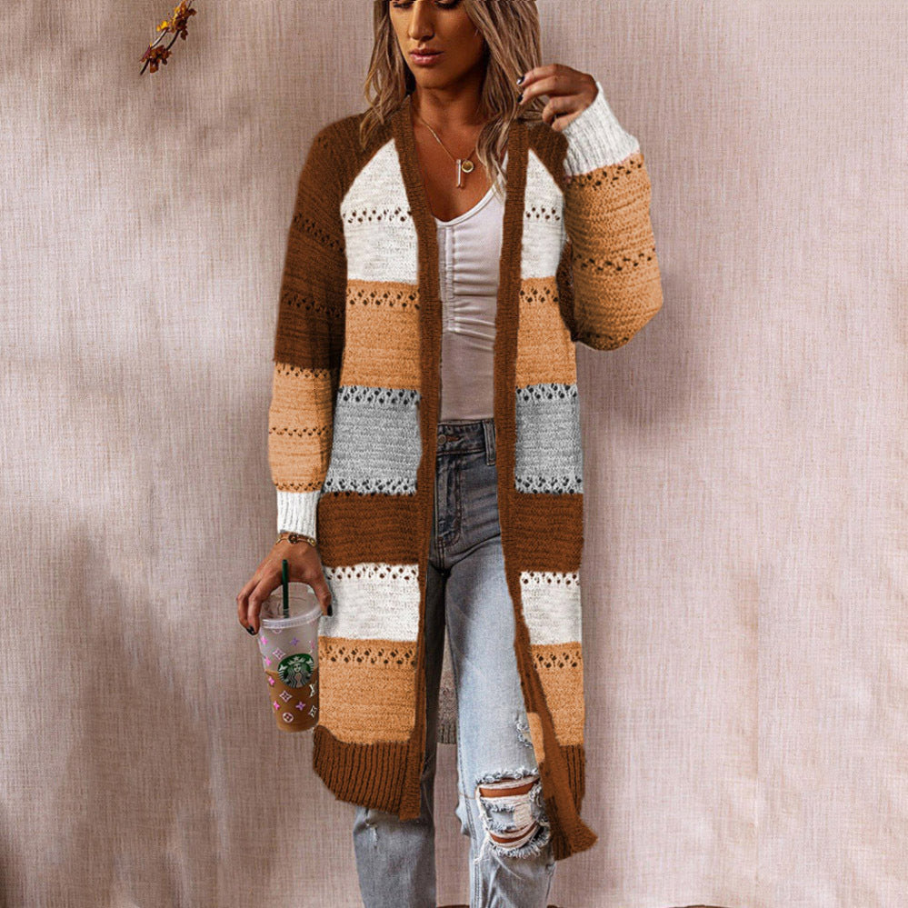 Damen Langstrickjacke mit modernem Streifenmuster und offenen Front in Braun