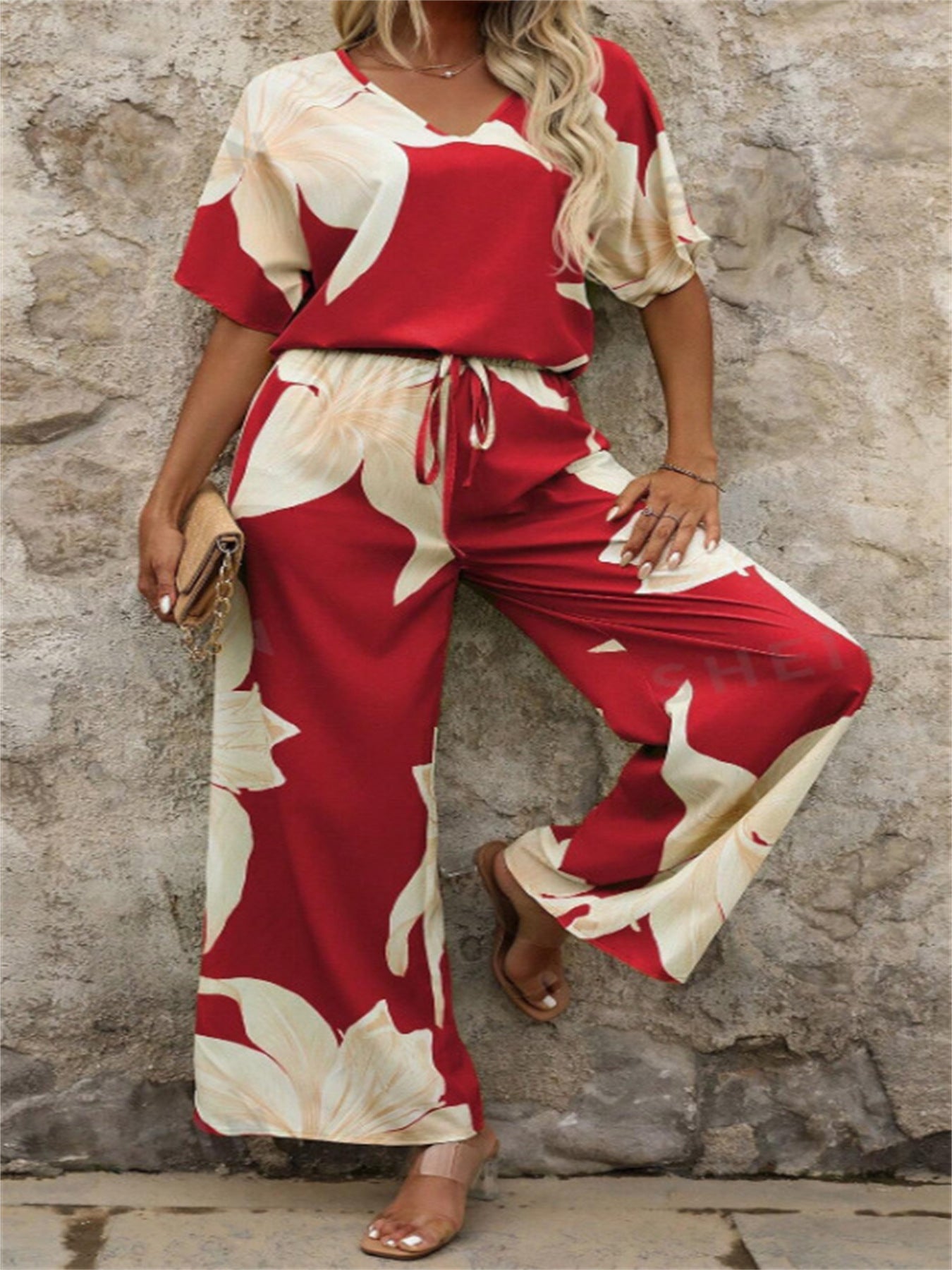 Damen luftiger Hosenanzug mit floralem Print und elastischem Bund in Grün