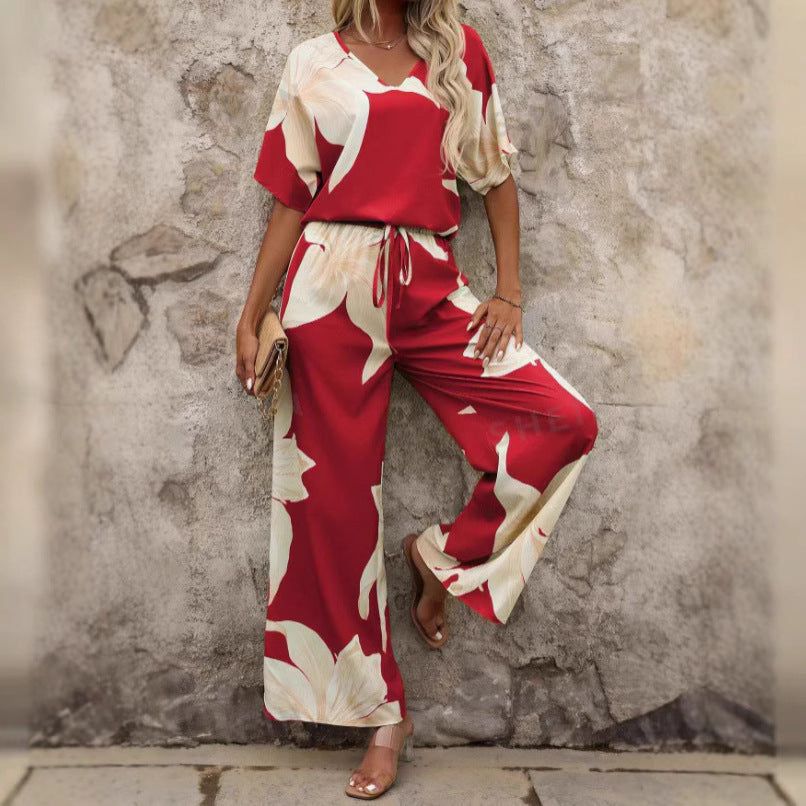 Damen luftiger Hosenanzug mit floralem Print und elastischem Bund in Rot
