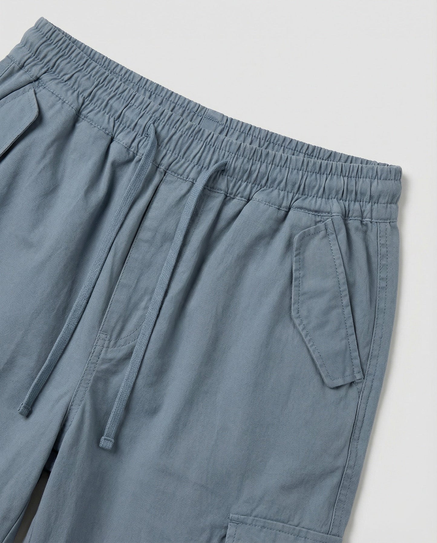 Damen weite Cargo-Hose im Retro-Utility-Stil mit hochgeschnittenem Bund Tunnelzug Mehrfachklappentaschen und verstellbar in Aprikose