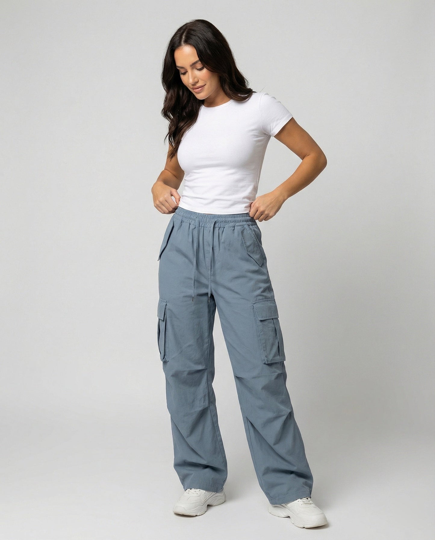 Damen weite Cargo-Hose im Retro-Utility-Stil mit hochgeschnittenem Bund Tunnelzug Mehrfachklappentaschen und verstellbar in Rosa