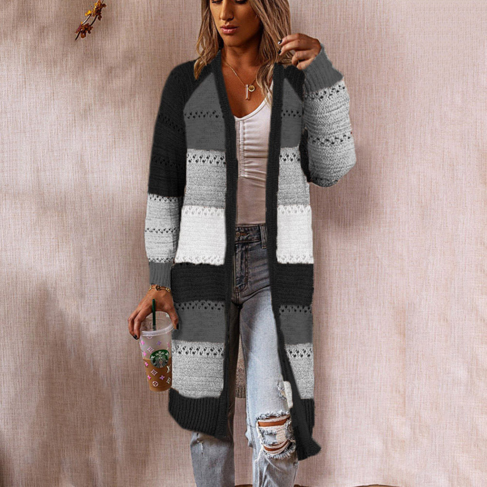Damen Langstrickjacke mit modernem Streifenmuster und offenen Front in Grau