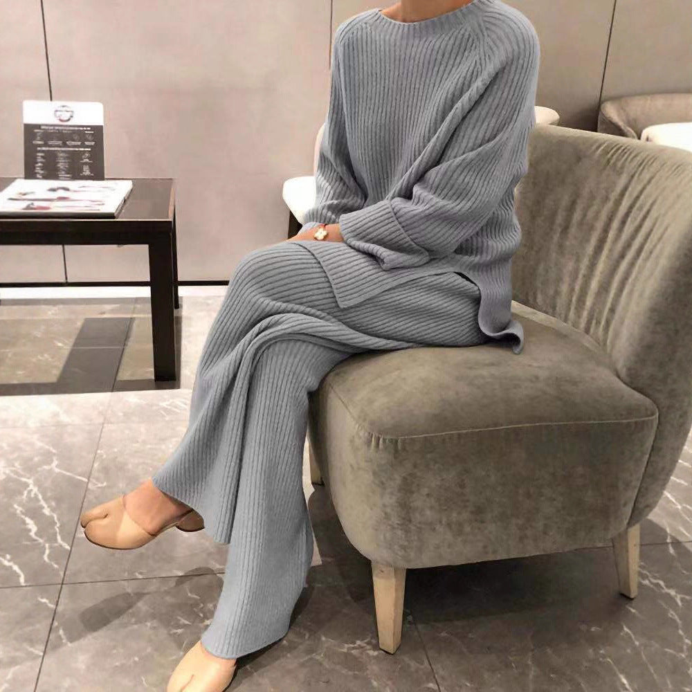 Damen Strickanzug mit weichem Rippenmuster und weitem Schnitt in Camel