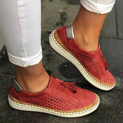 Damen Slip-On-Sneaker mit dekorativen Fransen in Weiß
