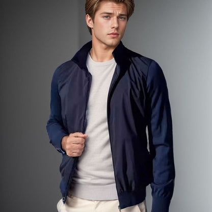 Herren lässige Sommerjacke im minimalistischen Design mit praktischen Reißverschlusstaschen in Dunkelblau