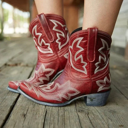 Bestickte Cowboystiefel in Braun
