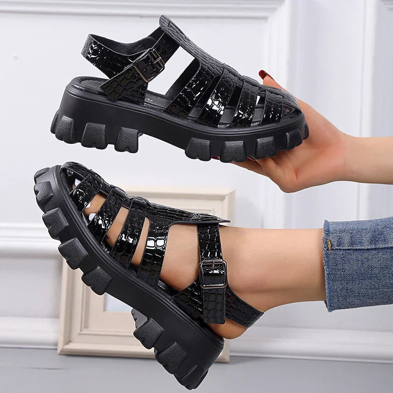 Waveselegance Gladiatoren Sandalen in Schwarz