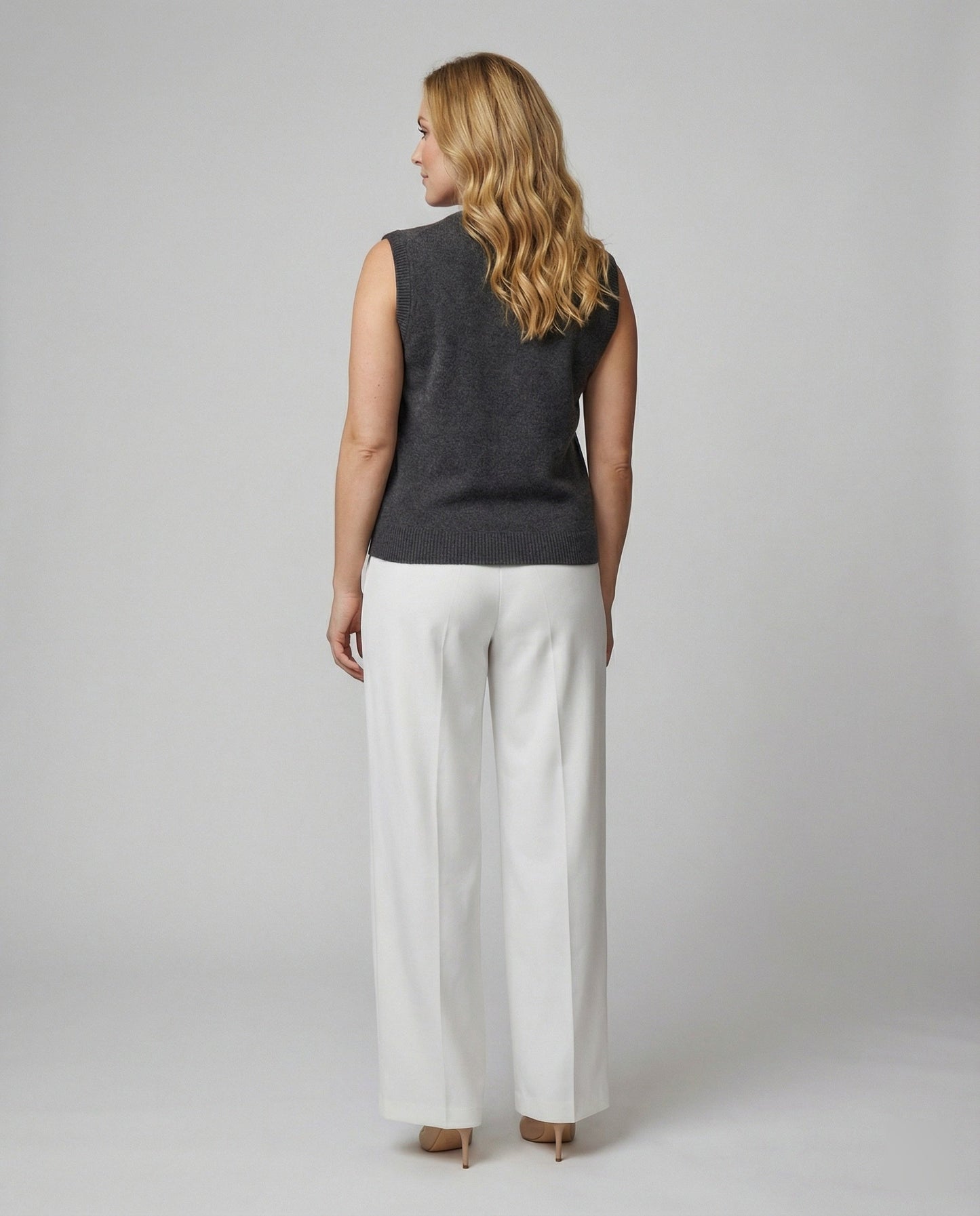 Damen Strickweste elegant mit Knopfverschluss in Schwarz