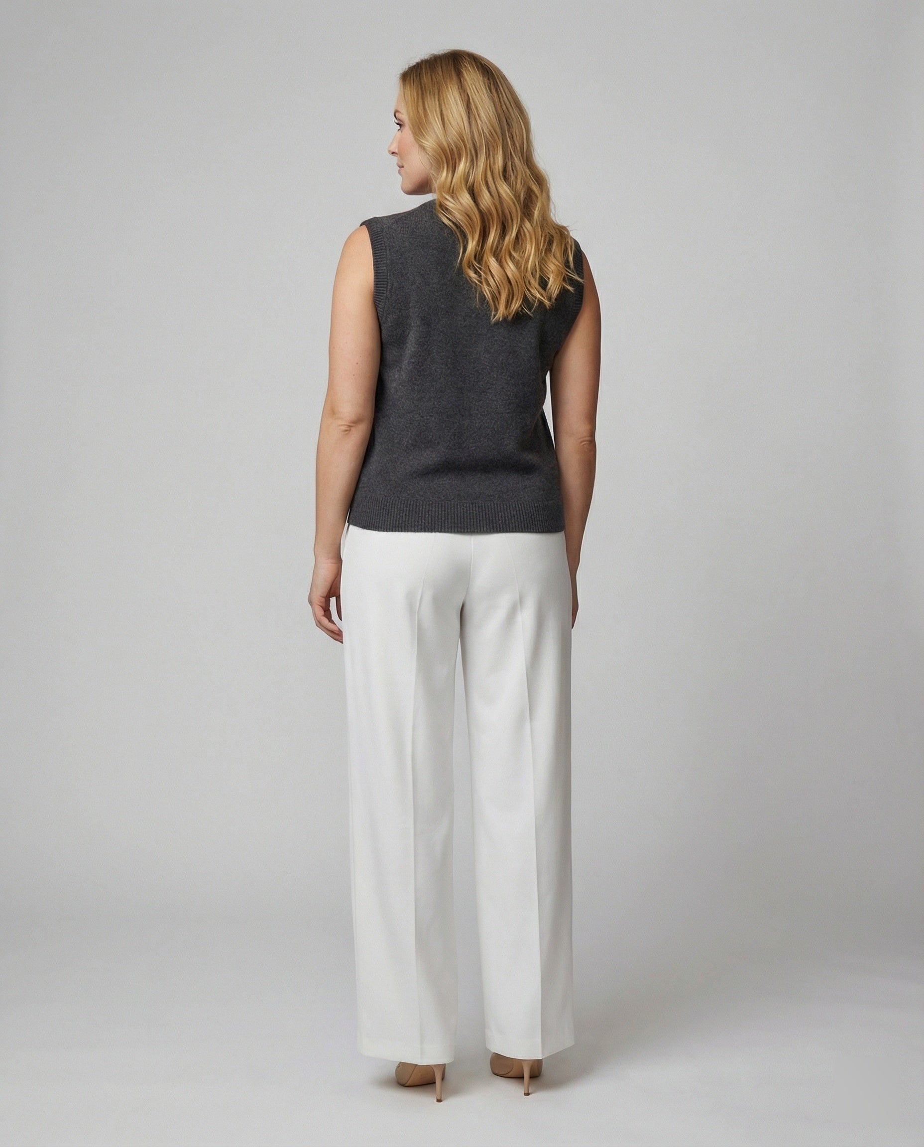Damen Strickweste elegant mit Knopfverschluss in Schwarz