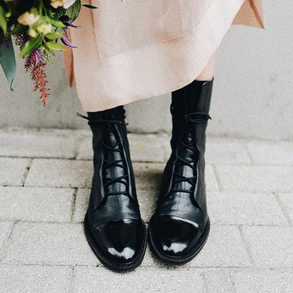 Raffinierte hohe Stiefel für Damen in Schwarz
