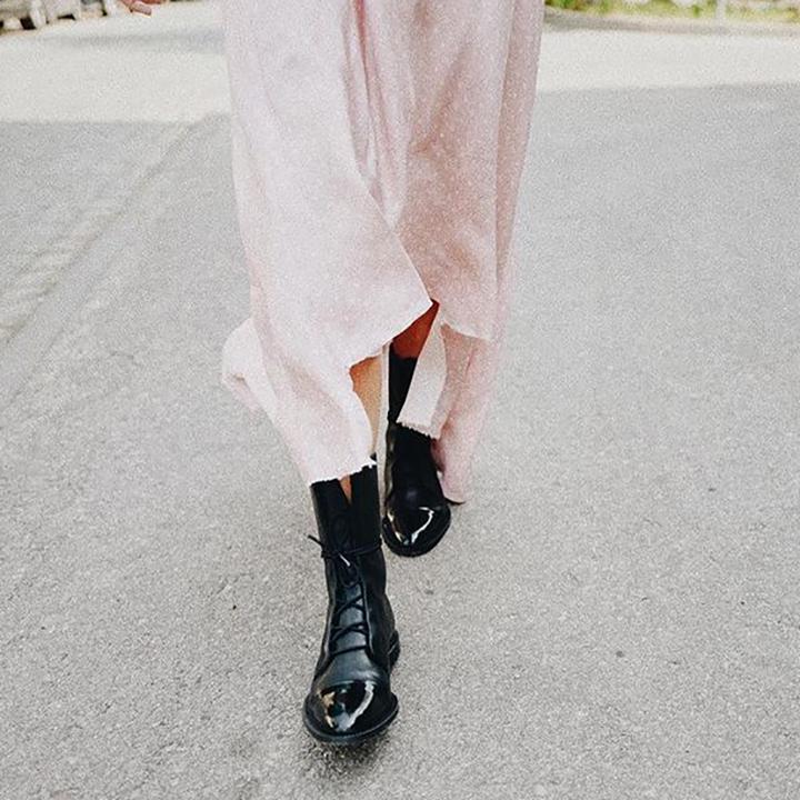 Raffinierte hohe Stiefel für Damen in Schwarz