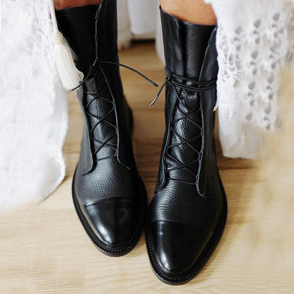 Raffinierte hohe Stiefel für Damen in Schwarz