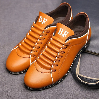 Herren klassische Schuhe in Braun